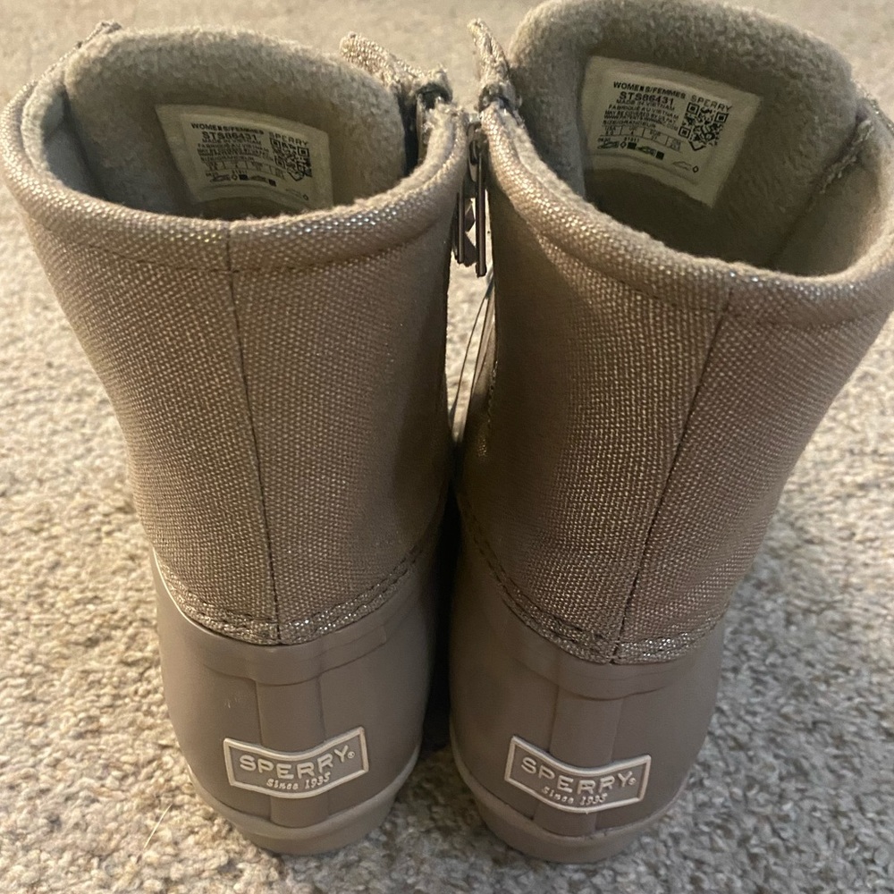 Sperry NWT booties - Picture 10 of 10